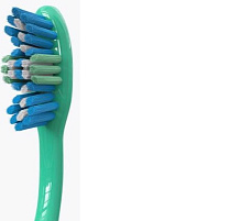 Зубная щетка Colgate тройное действие 1+1шт сред(С/Р)7767