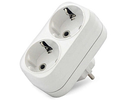 Тройник 2 гнезда Uniel 16А белый А302