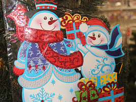 Панно бумажное SMR-928-3 Снеговик с подарками ср.
