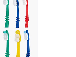 Зубная щетка Aquafresh стандарт средняя 7553