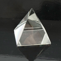 Пирамида R-12 стекло