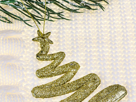 Подвеска пластик Ёлка золото 12*9см НУ-5091