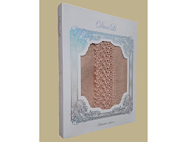 Скатерть 150*220 Праздничная коробка 1980