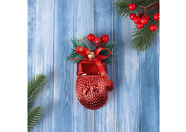 Фигурка Руковичка с ягодками 10497807