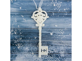 Подвеска пластик Ключик 3576025 15см белый 1шт