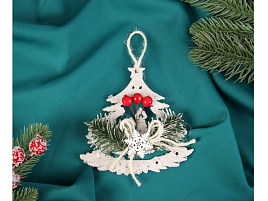 Подвеска пластик Елочка с ягодками 10497723 11*11см