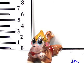 Статуэтка Обезьяна пляжница