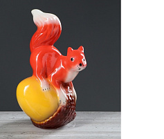 Копилка Белка на орехе 35*15см