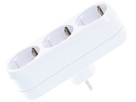 Тройник 3 гнезда плоский 16А UNIVersal А303